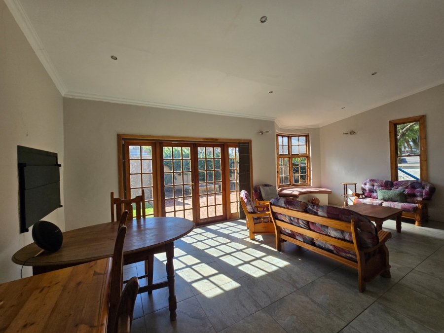 6 Bedroom Property for Sale in Waverley Free State
